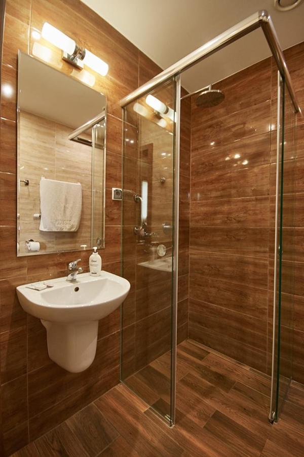 Hotel Melodia *** Бук Екстер'єр фото